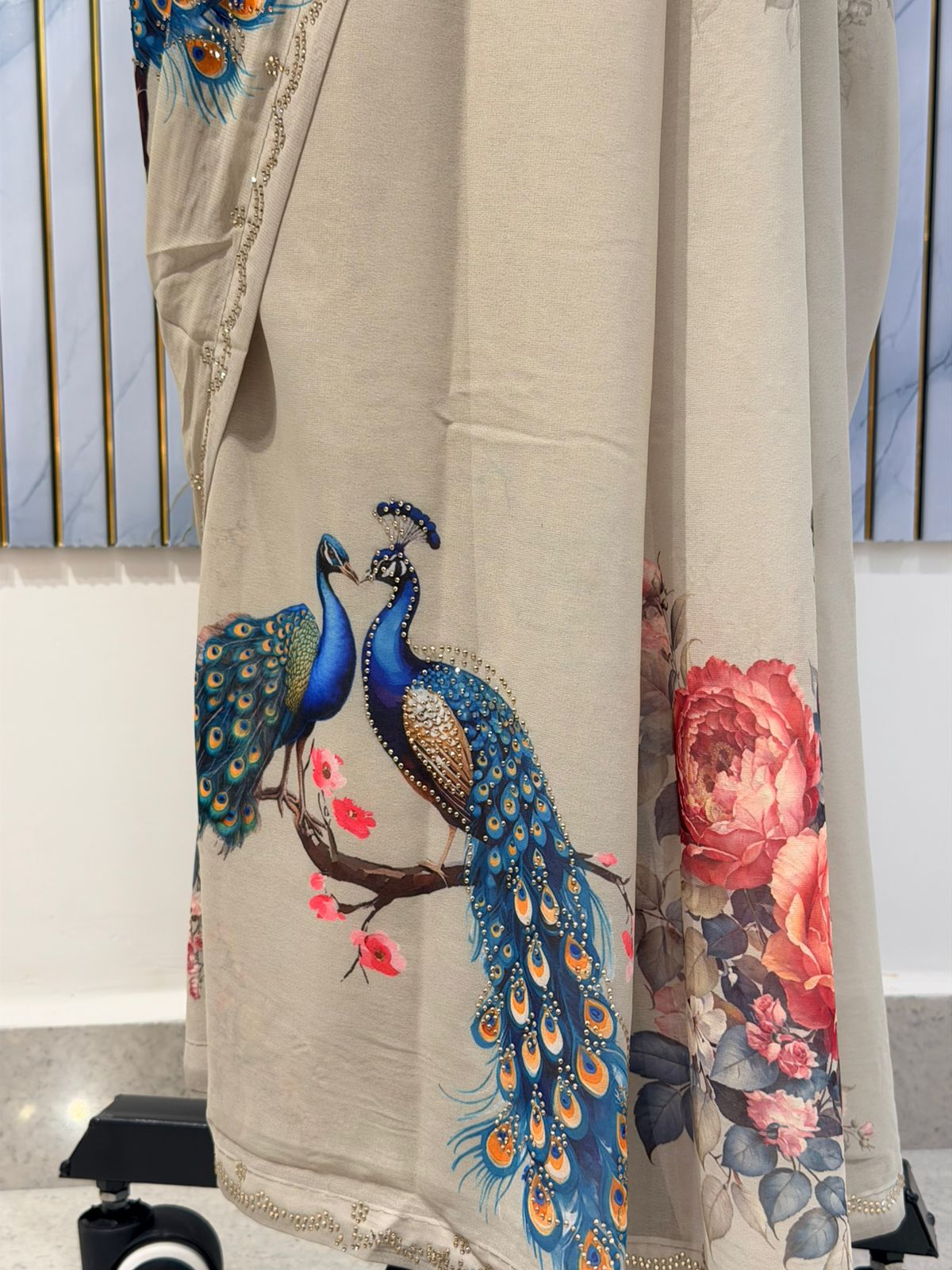 Elegant Peacock Print Summer Saree – Lightweight & Comfortable